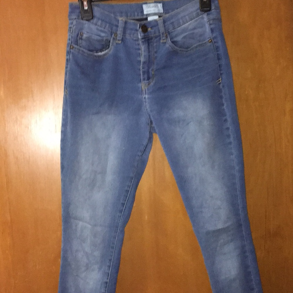 Skinny jean style jeggings, high wasted